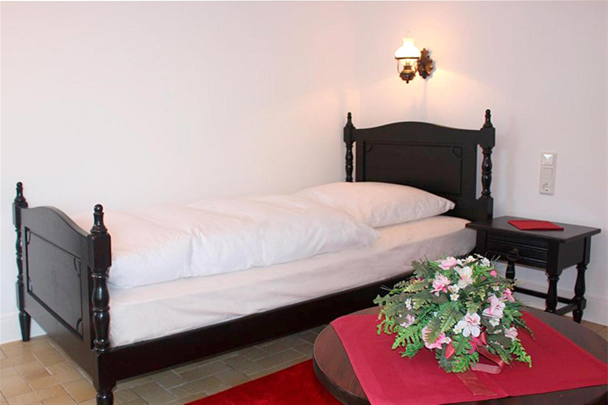 Hotel Restaurant Margaretenhof Überherrn Стая снимка