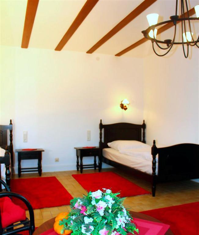 Hotel Restaurant Margaretenhof Überherrn Стая снимка