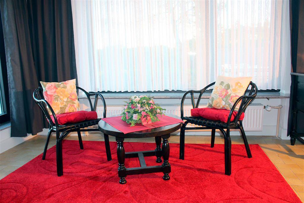 Hotel Restaurant Margaretenhof Überherrn Стая снимка