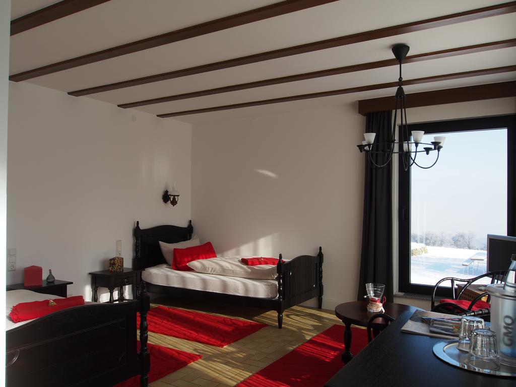 Hotel Restaurant Margaretenhof Überherrn Екстериор снимка
