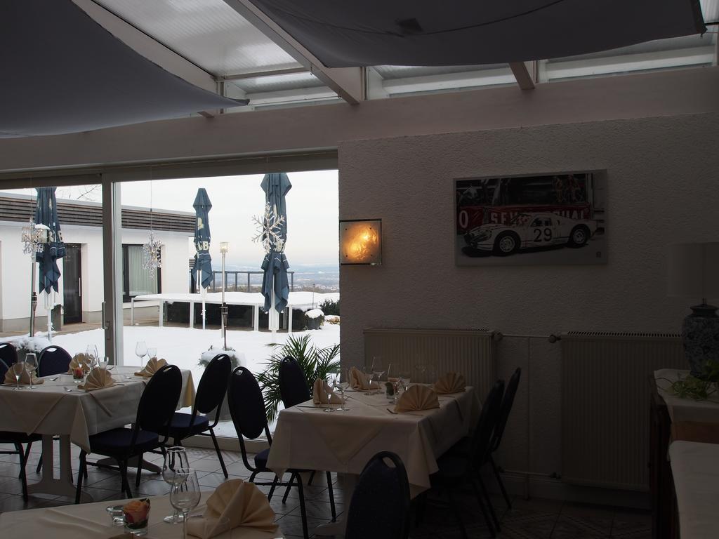 Hotel Restaurant Margaretenhof Überherrn Екстериор снимка