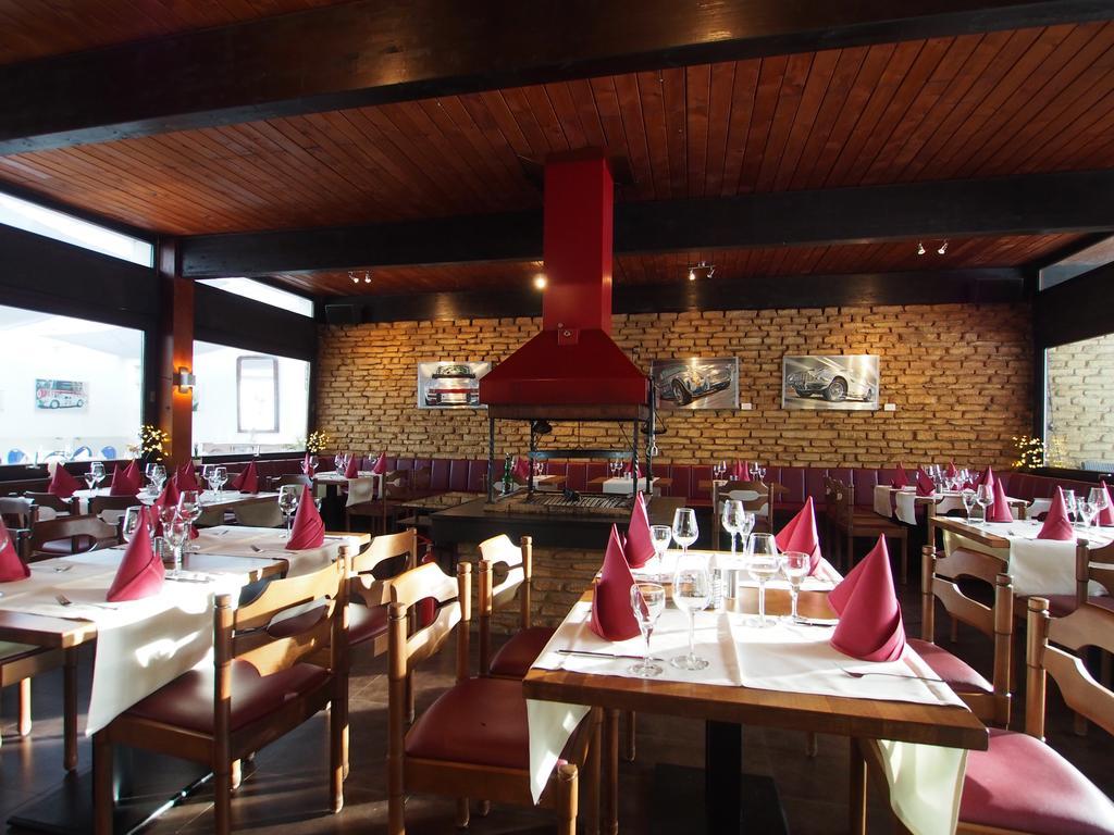 Hotel Restaurant Margaretenhof Überherrn Екстериор снимка
